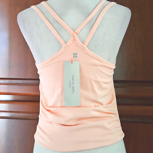 Sweaty Betty NWT Active Top - Picture 4 of 9